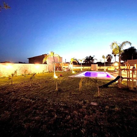 Villa Nunzia Con Piscina, Sauna E Idromassaggio. Floridia Exterior photo